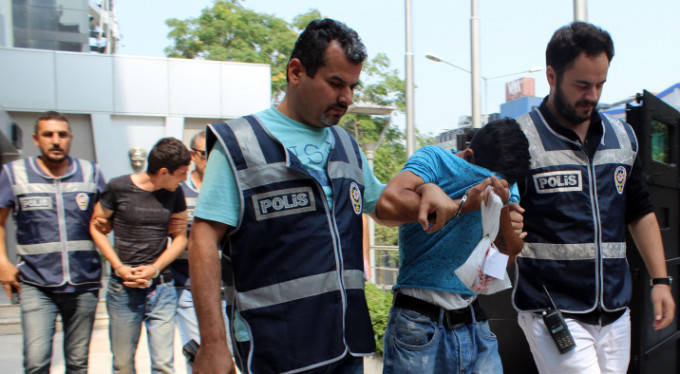 Bursa'da kadınlara kabus olmuşlardı! Yakalndılar