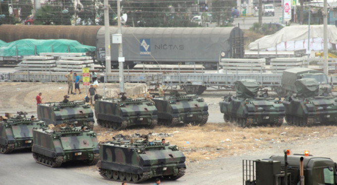 Suriye sınırına askeri sevkiyat