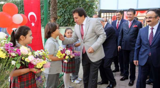 Vali açıkladı! Bursa'da okullarda yeni dönem