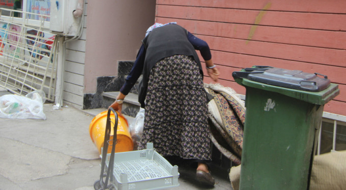 Bursa'da ilginç olay! Evinden tonlarca...