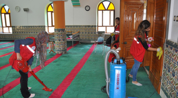 Bursa'da öğrencilerden örnek davranış