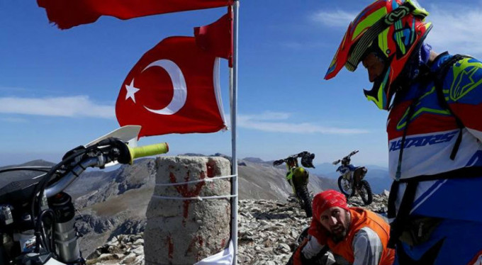 Motokros şampiyonu Uludağ'a tırmandı