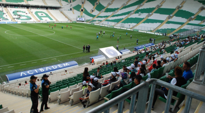 Bursa polisinden çocuklara sürpriz