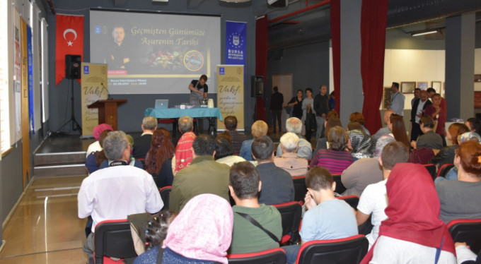 Bursa'da aşurenin tarihi anlatıldı