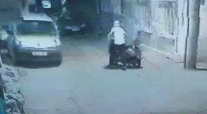 Bursa'da hırsızlık anı kamerada!