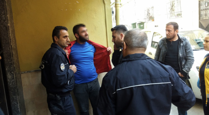 Bursa'da madde bağımlısı genç ailesini korkuttu