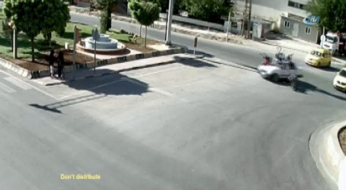 Metrelerce havaya uçtular! İşte dehşet anları...