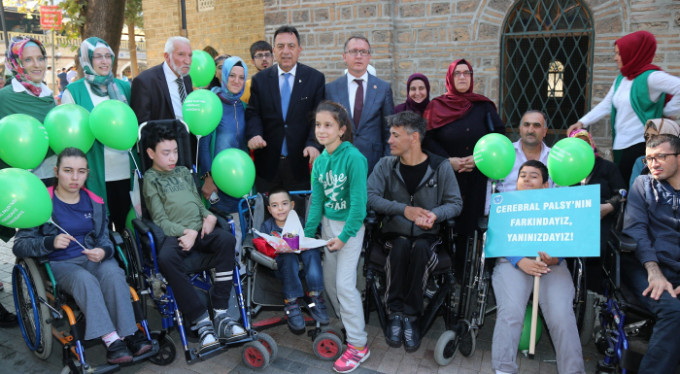 Bursa'da engellilerin anlamlı yürüyüşü