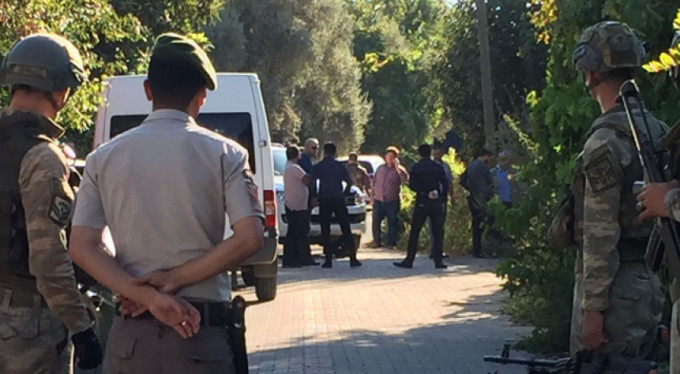 Terörist kendini patlattı