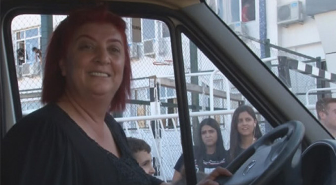 Türkiye bu anneyi konuşuyor! Servisçiye kızıp...