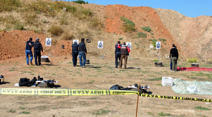 Bursa'daki polislerden tam isabet
