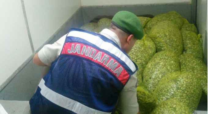 Bursa'da operasyon! 1 tondan fazla