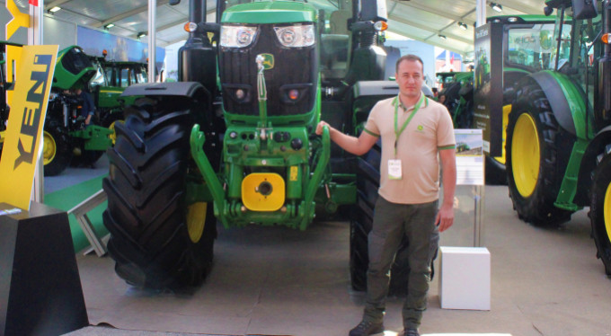 Bu traktörün fiyatı dudak uçuklattı!