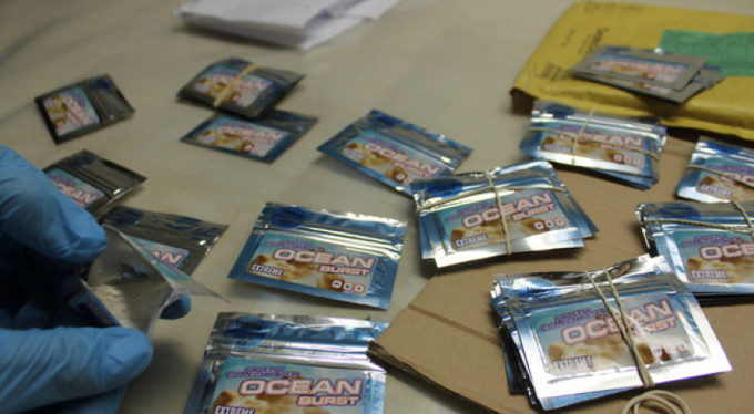 Haberini yaptığı zombi hapı ile yakalandı