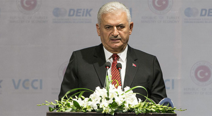 Başbakan'dan acılı babaya taziye ziyareti