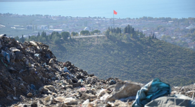 Bursa'da çöplükler yeşil alan oluyor
