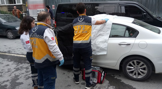 Kadın sürücü direksiyon başında öldürüldü