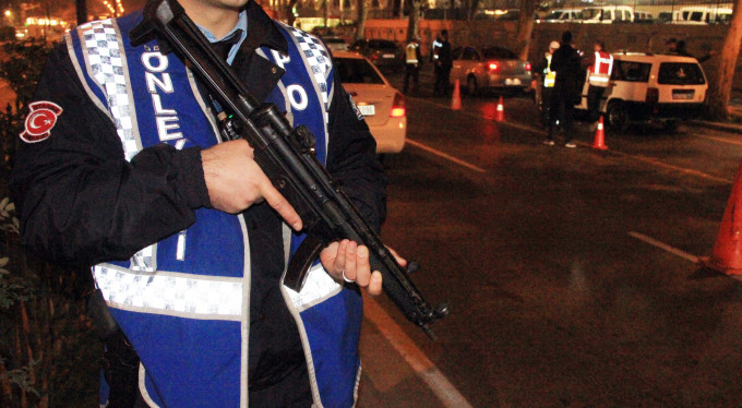 5 bin polisle dev operasyon