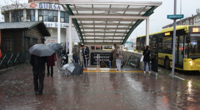 Bursa'da garip şeyler oluyor! Meteoroloji açıkladı