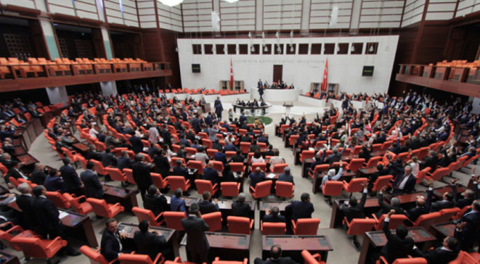 Meclis'ten tarihi karara destek!