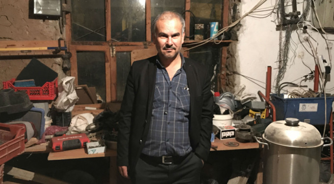 Bu evde elektrik hiç kesilmiyor!