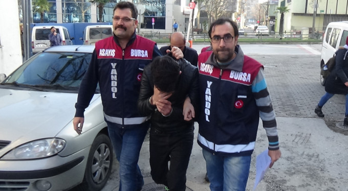 Bursa'da telefon dolandırıcılarına suçüstü!