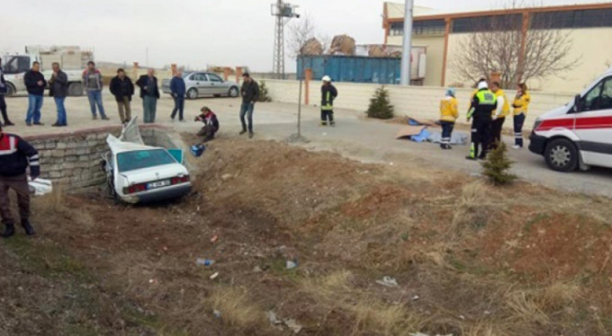 Feci kaza... 3 ölü, 1 yaralı!