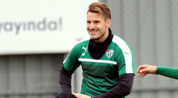 Bursaspor, Deniz Yılmaz ile yolları ayırdı!