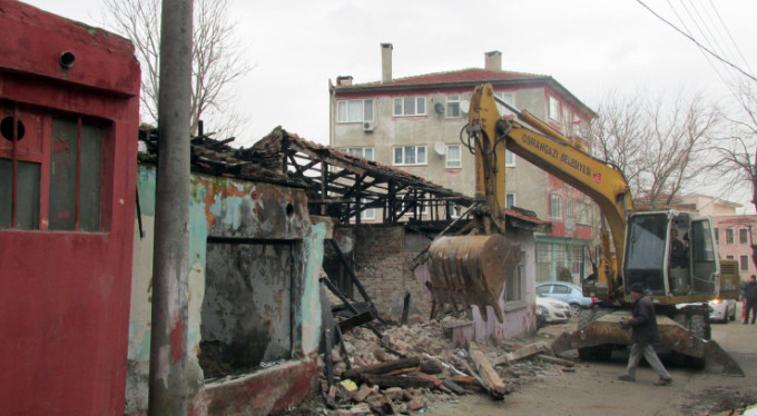 Bursa'da o binalar yıkıldı!