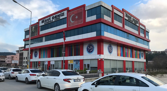 Bursa'da özel okula flaş baskın!