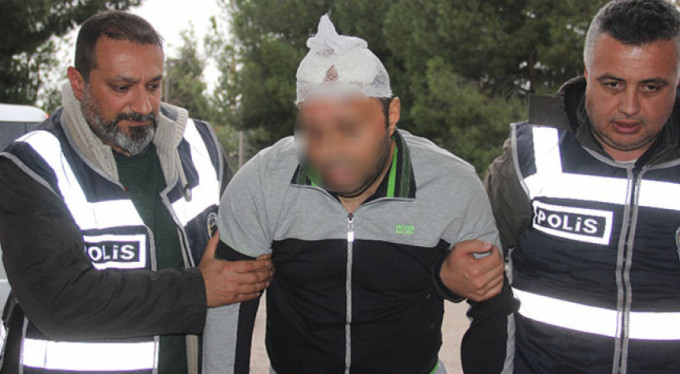 Adliyeye böyle getirildi... Öldü diye bırakmışlar!