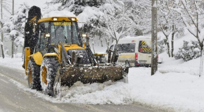 Bursa'da karla mücadele!