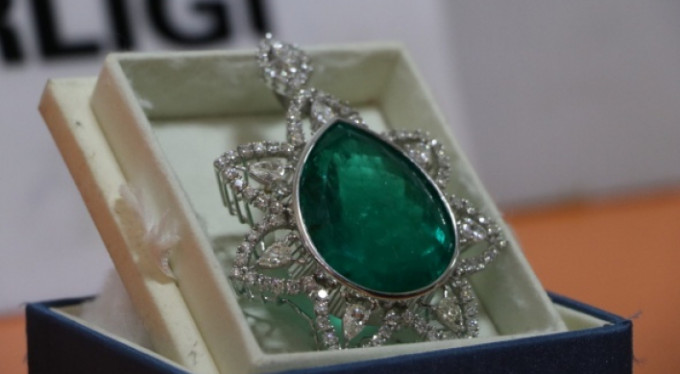 2 yıl önce çalınmıştı! 1 milyon dolarlık zümrüt...