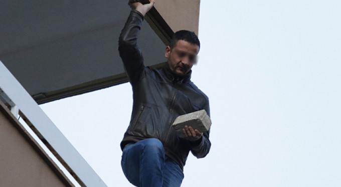 İstediği parayı alamayınca intihara kalkıştı!