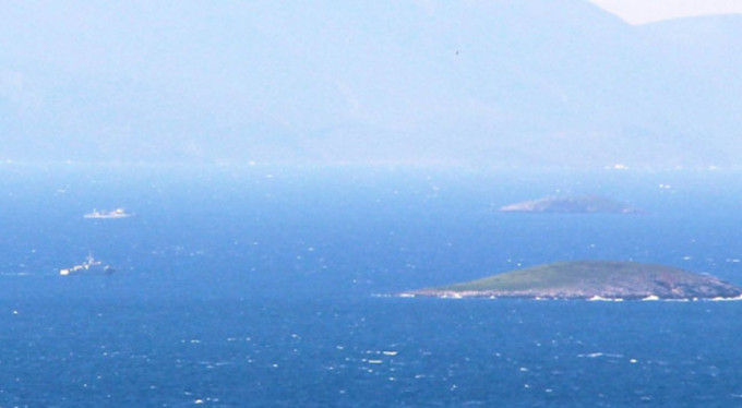 Türk askerini görünce geri çekildiler!