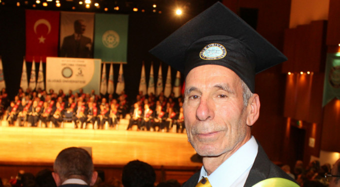 Bursa'da 75 yaşında ikinci defa mühendis oldu