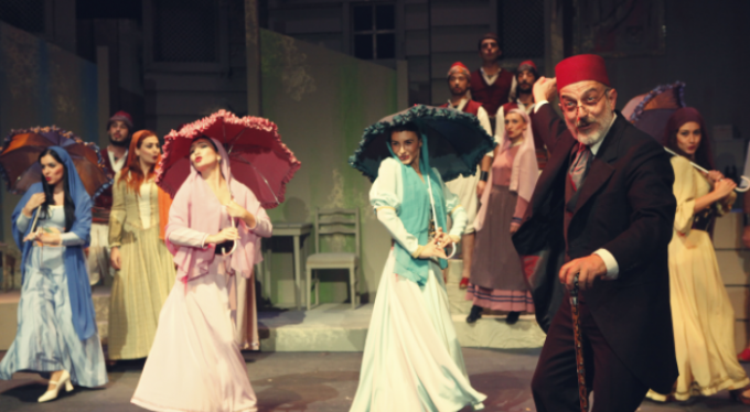 Bursa, tiyatro ile buluşuyor