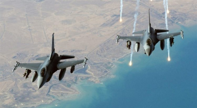 Halep'te hava saldırısı: 10 ölü!