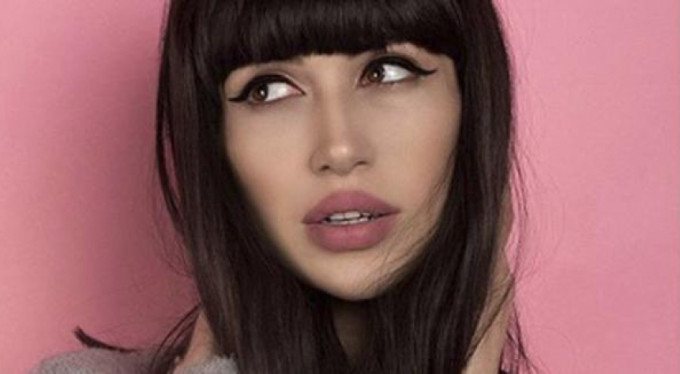 Güzellik yarışmasının finalisti erkek çıktı!