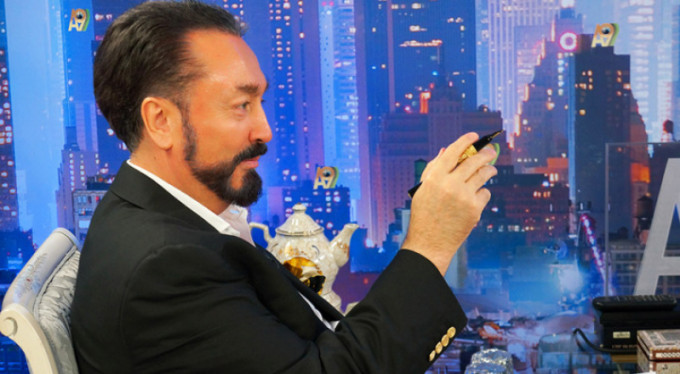 Bursa'da Adnan Oktar'a tepki yağıyor!