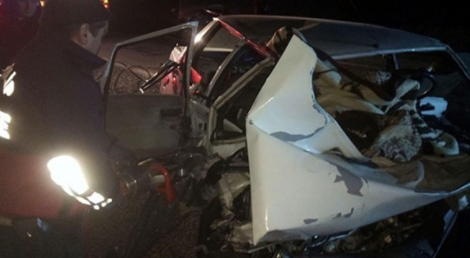 Otomobiller hurdaya döndü: 3 ölü, 1 yaralı