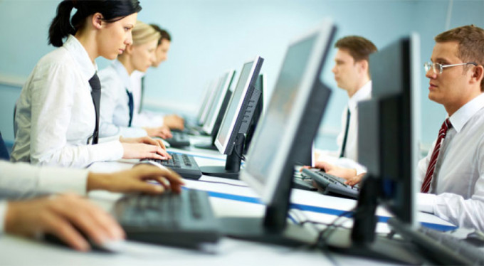 İzinsiz gitti, işinden kovuldu!