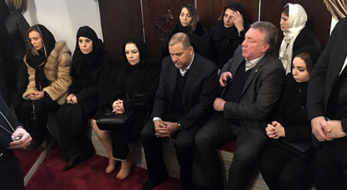 7 ülkeden 40 torunu kabrini ziyaret etti!