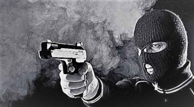 İstanbul'un göbeğinde güpegündüz banka soygunu!