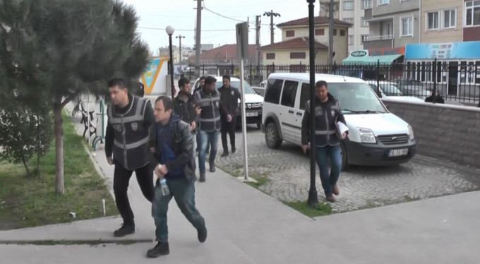 Karacabey'de uyuşturucu operasyonları devam ediyor