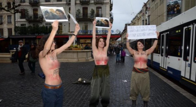 Almanya'da PKK'lılardan çıplak eylem!