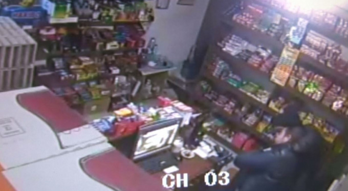 Önce öptü sonra boğazını kesti!