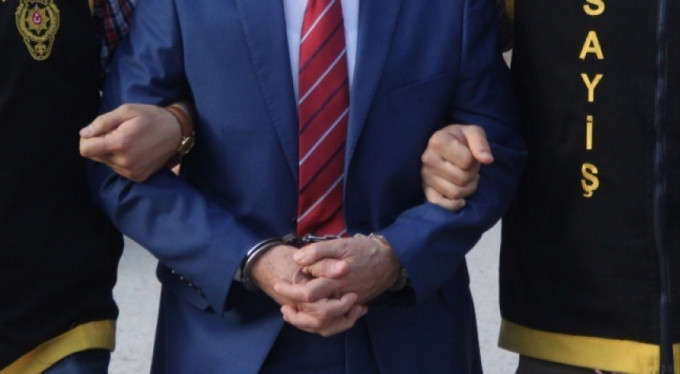 Kapatılan FETÖ okullarına operasyon!