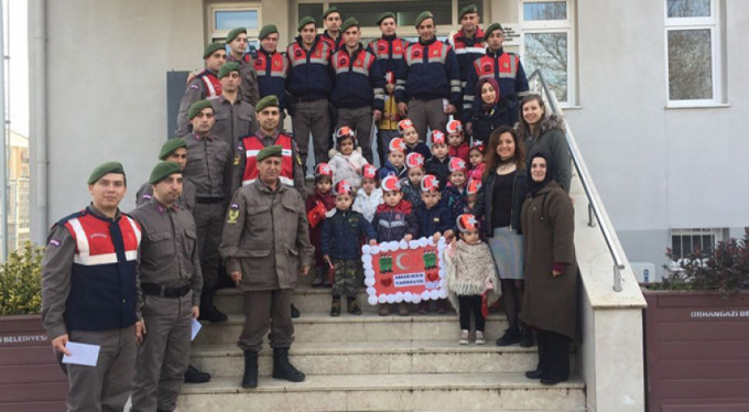 Bursa'dan mehmetçiğe duygulandıran hediye