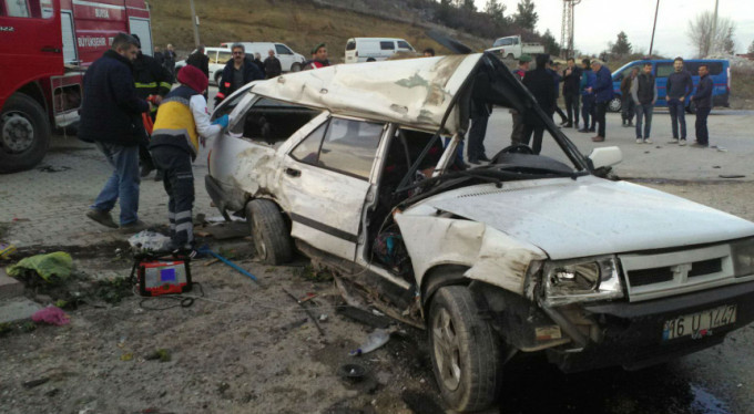 Bursa'da feci kaza! 1 ölü 1 yaralı